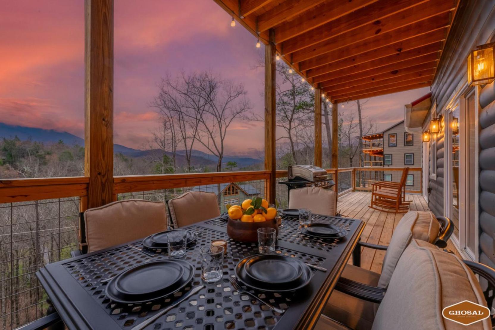 Tranquil Mountain Getaway By Ghosal Luxury Lodging Gatlinburg Dış mekan fotoğraf