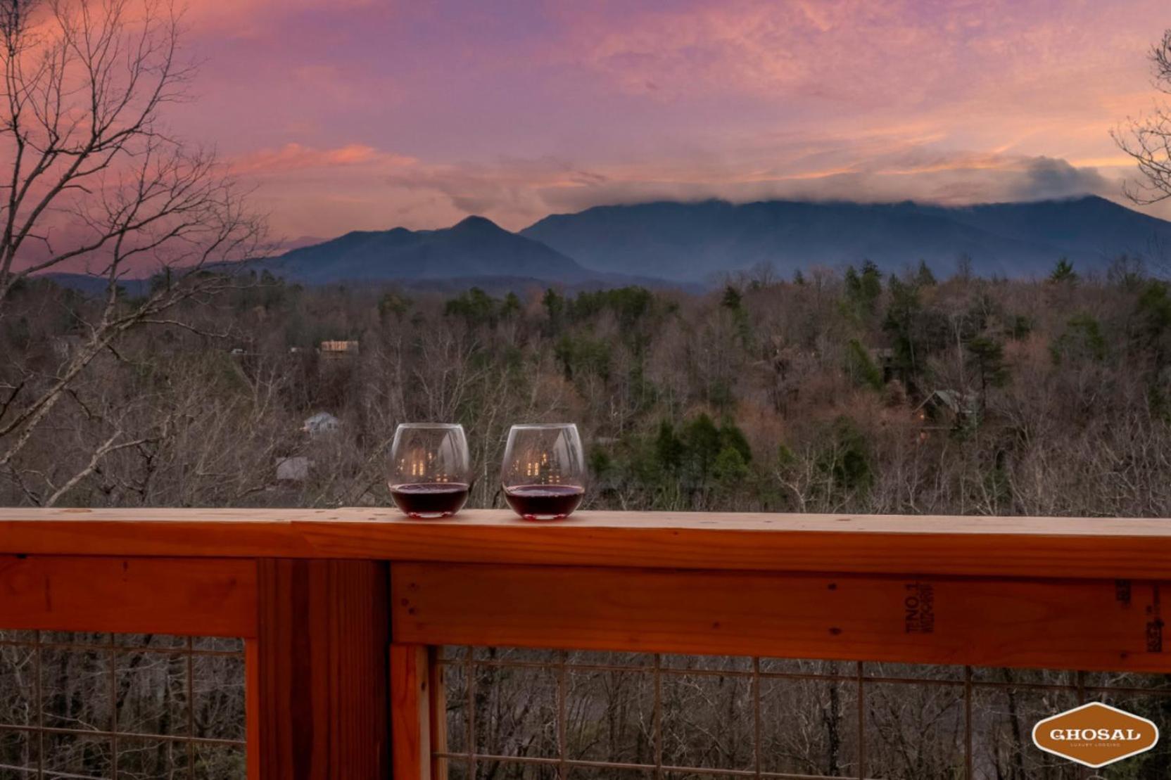 Tranquil Mountain Getaway By Ghosal Luxury Lodging Gatlinburg Dış mekan fotoğraf