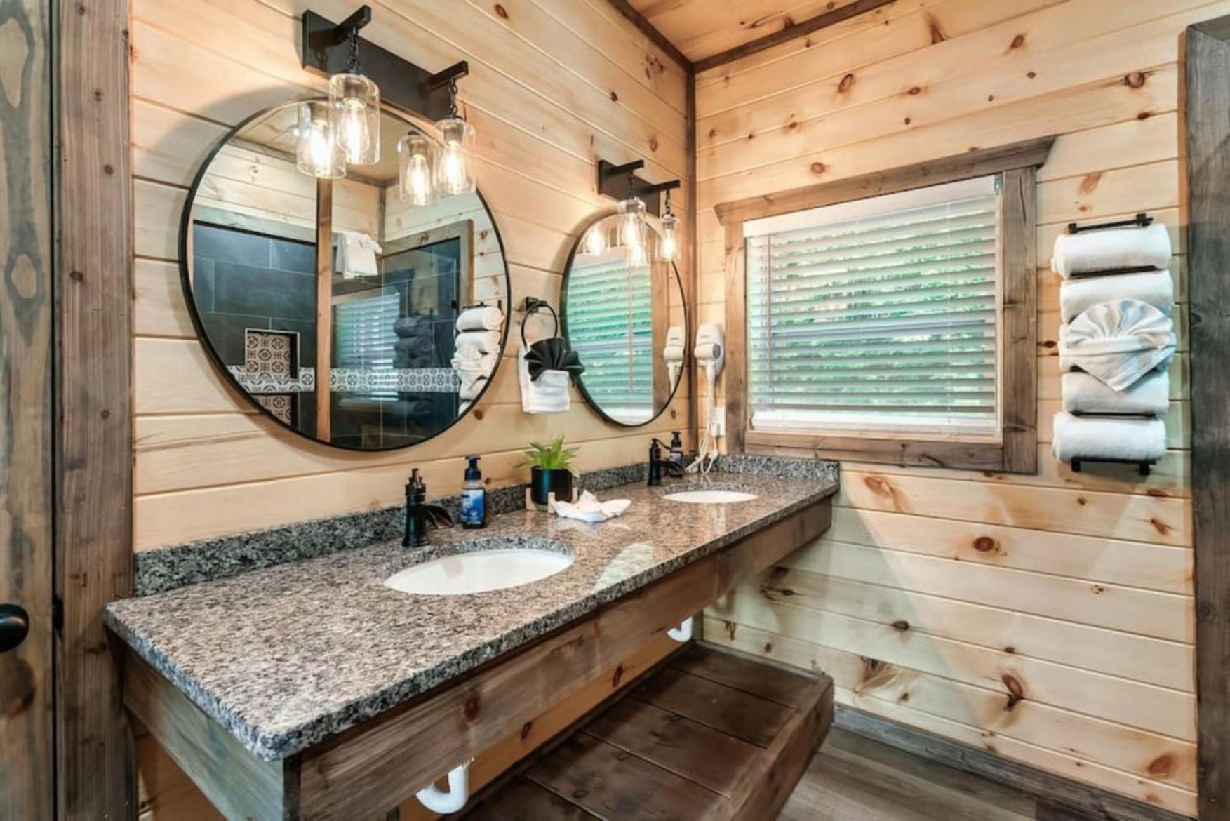 Tranquil Mountain Getaway By Ghosal Luxury Lodging Gatlinburg Dış mekan fotoğraf