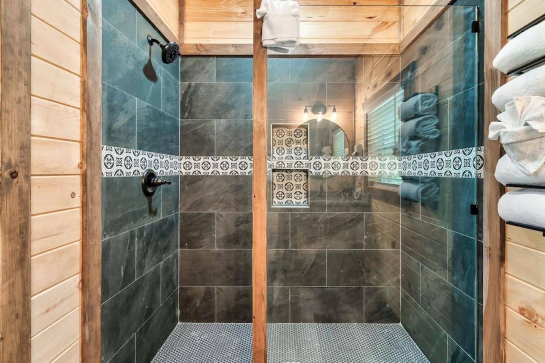 Tranquil Mountain Getaway By Ghosal Luxury Lodging Gatlinburg Dış mekan fotoğraf
