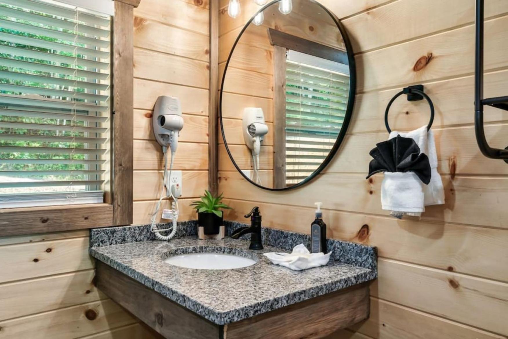 Tranquil Mountain Getaway By Ghosal Luxury Lodging Gatlinburg Dış mekan fotoğraf