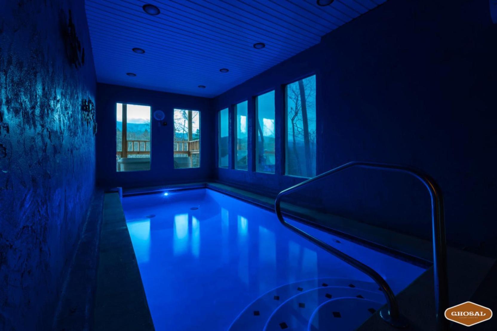 Tranquil Mountain Getaway By Ghosal Luxury Lodging Gatlinburg Dış mekan fotoğraf